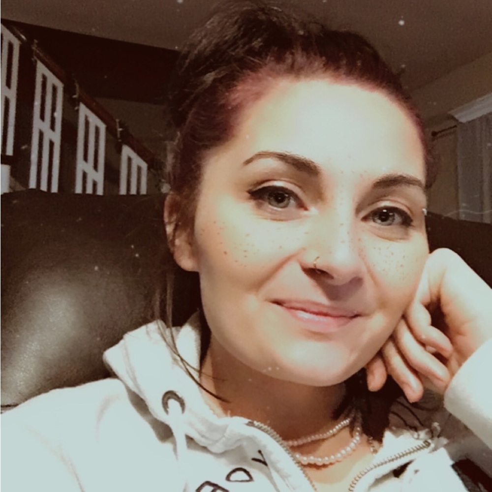 Welcome to my store ♥️Falicia